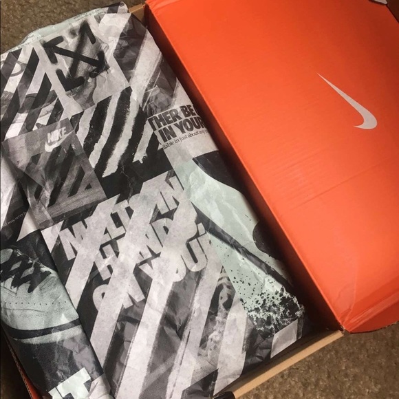 vapormax presto off white